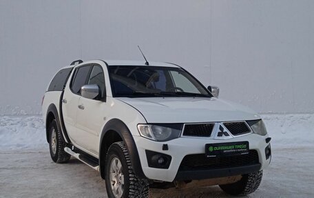 Mitsubishi L200 IV рестайлинг, 2012 год, 1 190 000 рублей, 3 фотография