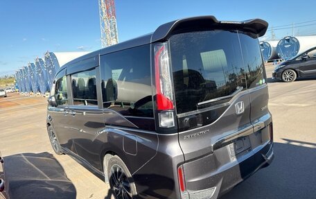 Honda Stepwgn IV, 2015 год, 1 550 000 рублей, 4 фотография