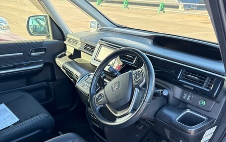 Honda Stepwgn IV, 2015 год, 1 550 000 рублей, 5 фотография