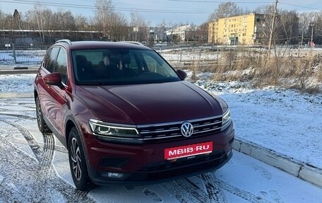 Volkswagen Tiguan II, 2018 год, 2 550 000 рублей, 1 фотография