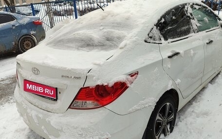 Hyundai Solaris II рестайлинг, 2013 год, 450 000 рублей, 1 фотография