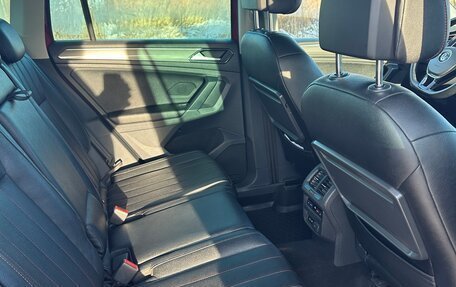 Volkswagen Tiguan II, 2018 год, 2 550 000 рублей, 7 фотография