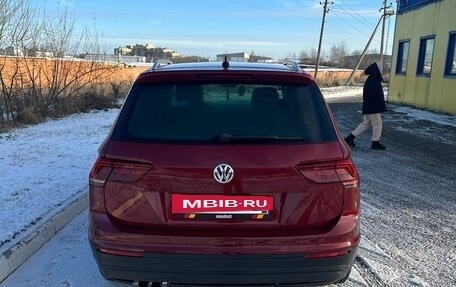 Volkswagen Tiguan II, 2018 год, 2 550 000 рублей, 4 фотография