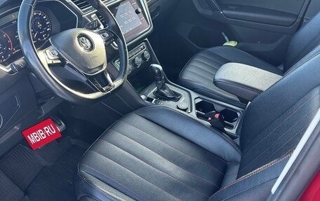 Volkswagen Tiguan II, 2018 год, 2 550 000 рублей, 6 фотография