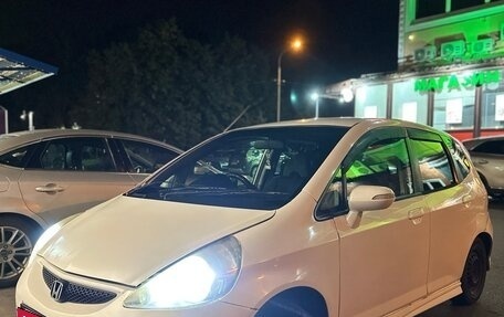 Honda Fit III, 2002 год, 325 000 рублей, 12 фотография