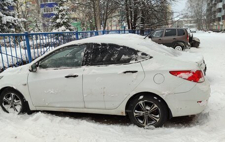 Hyundai Solaris II рестайлинг, 2013 год, 450 000 рублей, 8 фотография