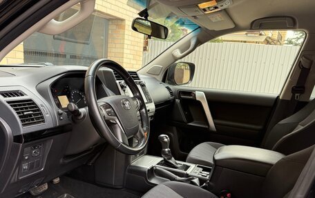 Toyota Land Cruiser Prado 150 рестайлинг 2, 2019 год, 4 980 000 рублей, 5 фотография