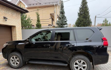 Toyota Land Cruiser Prado 150 рестайлинг 2, 2019 год, 4 980 000 рублей, 4 фотография