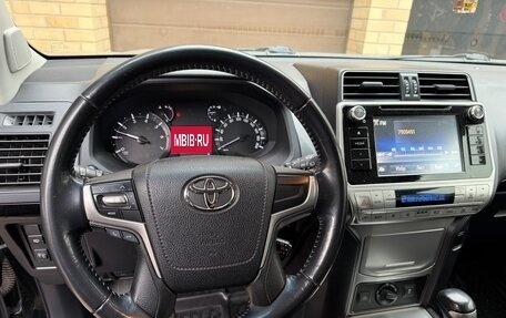 Toyota Land Cruiser Prado 150 рестайлинг 2, 2019 год, 4 980 000 рублей, 7 фотография