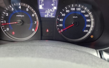 Hyundai Solaris II рестайлинг, 2016 год, 1 150 000 рублей, 7 фотография