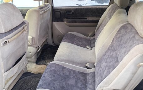 Nissan Bassara, 2001 год, 365 000 рублей, 9 фотография