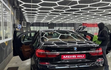 BMW 7 серия, 2016 год, 4 200 000 рублей, 3 фотография