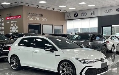 Volkswagen Golf VIII, 2022 год, 1 940 000 рублей, 1 фотография