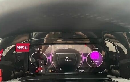 Volkswagen Golf VIII, 2022 год, 1 940 000 рублей, 7 фотография