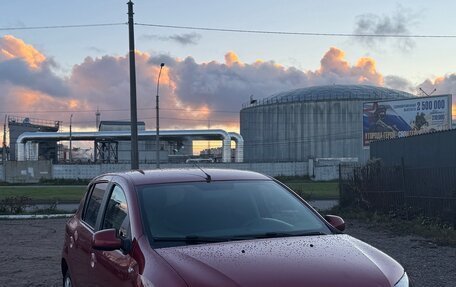 Renault Sandero II рестайлинг, 2015 год, 695 000 рублей, 2 фотография