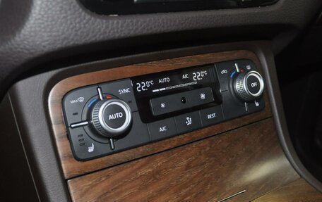 Volkswagen Touareg III, 2015 год, 3 570 000 рублей, 16 фотография