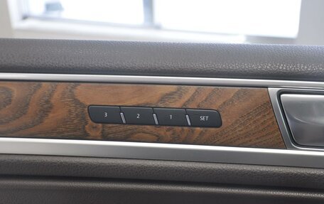 Volkswagen Touareg III, 2015 год, 3 570 000 рублей, 21 фотография