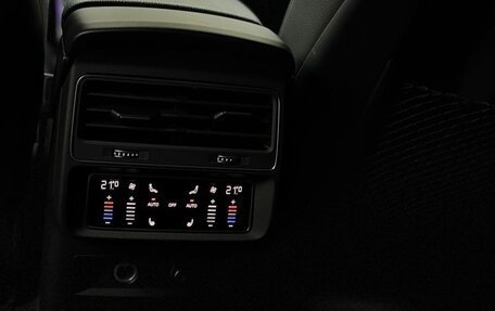 Audi Q7, 2021 год, 11 000 000 рублей, 11 фотография