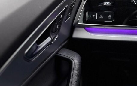 Audi Q7, 2021 год, 11 000 000 рублей, 14 фотография