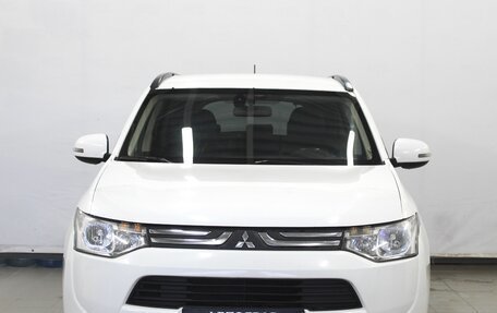 Mitsubishi Outlander III рестайлинг 3, 2013 год, 1 270 000 рублей, 2 фотография