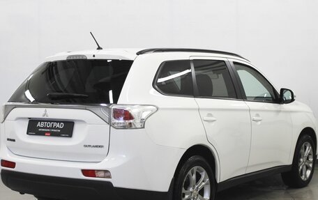 Mitsubishi Outlander III рестайлинг 3, 2013 год, 1 270 000 рублей, 4 фотография