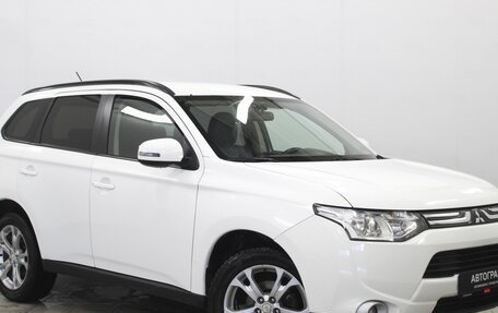 Mitsubishi Outlander III рестайлинг 3, 2013 год, 1 270 000 рублей, 3 фотография