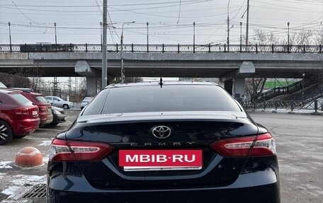 Toyota Camry, 2020 год, 3 500 000 рублей, 4 фотография