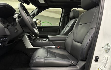 Toyota Sequoia, 2022 год, 9 950 000 рублей, 16 фотография