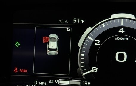 Toyota Sequoia, 2022 год, 9 950 000 рублей, 25 фотография