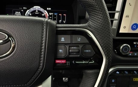 Toyota Sequoia, 2022 год, 9 950 000 рублей, 28 фотография