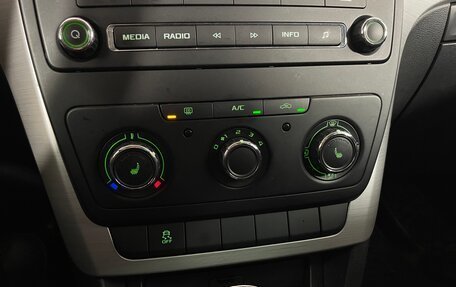 Skoda Yeti I рестайлинг, 2014 год, 1 100 000 рублей, 16 фотография