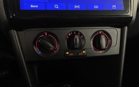 Volkswagen Polo VI (EU Market), 2016 год, 1 043 000 рублей, 15 фотография