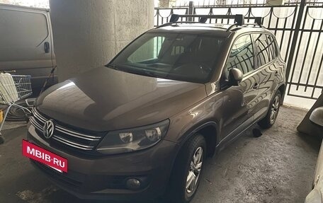 Volkswagen Tiguan I, 2015 год, 1 150 000 рублей, 2 фотография