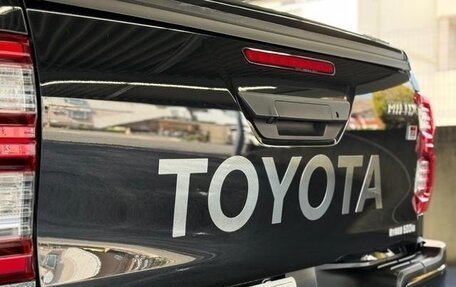 Toyota Hilux VIII, 2022 год, 3 710 007 рублей, 13 фотография