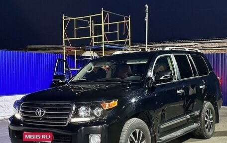 Toyota Land Cruiser 200, 2015 год, 5 300 000 рублей, 1 фотография