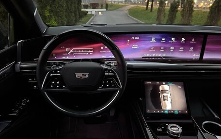 Cadillac Escalade V, 2025 год, 18 999 000 рублей, 26 фотография