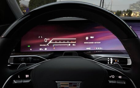 Cadillac Escalade V, 2025 год, 18 999 000 рублей, 25 фотография