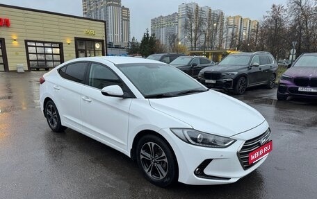 Hyundai Elantra VI рестайлинг, 2016 год, 1 550 000 рублей, 4 фотография