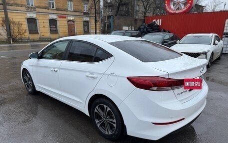 Hyundai Elantra VI рестайлинг, 2016 год, 1 550 000 рублей, 8 фотография