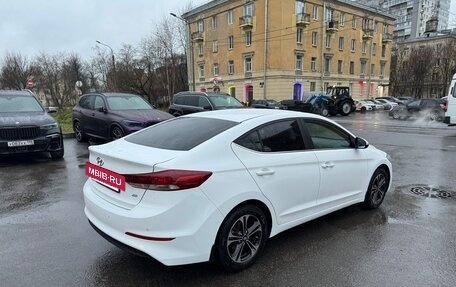 Hyundai Elantra VI рестайлинг, 2016 год, 1 550 000 рублей, 6 фотография