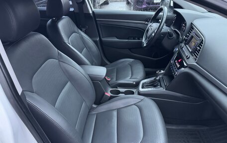 Hyundai Elantra VI рестайлинг, 2016 год, 1 550 000 рублей, 17 фотография