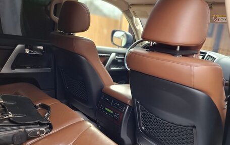 Toyota Land Cruiser 200, 2015 год, 5 300 000 рублей, 32 фотография