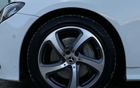 Mercedes-Benz E-Класс, 2018 год, 4 999 000 рублей, 9 фотография