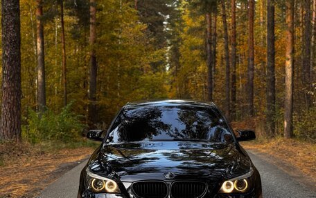 BMW 5 серия, 2009 год, 1 590 000 рублей, 13 фотография