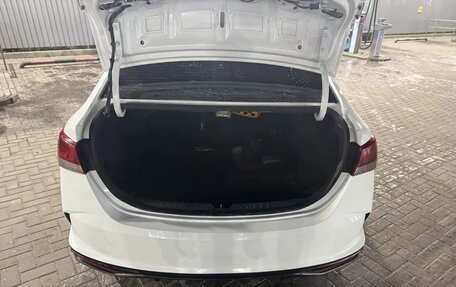 Hyundai Solaris II рестайлинг, 2021 год, 1 000 000 рублей, 7 фотография