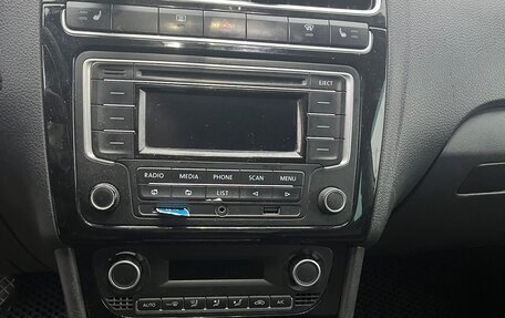 Volkswagen Polo VI (EU Market), 2014 год, 450 000 рублей, 20 фотография