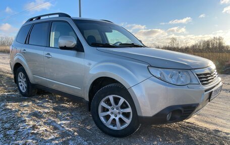 Subaru Forester, 2010 год, 850 000 рублей, 2 фотография