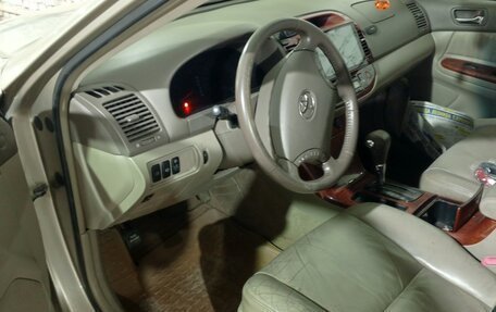 Toyota Camry V40, 2005 год, 680 000 рублей, 4 фотография