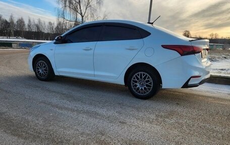 Hyundai Solaris II рестайлинг, 2017 год, 820 000 рублей, 8 фотография