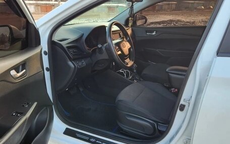 Hyundai Solaris II рестайлинг, 2017 год, 820 000 рублей, 12 фотография